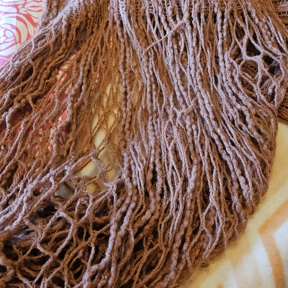Cozy Dusty Rose Knit Scarf with Fringe - Picture 4 of 4